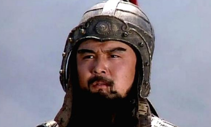 吕布战败之后，刘备为什么要帮曹操招降张辽？