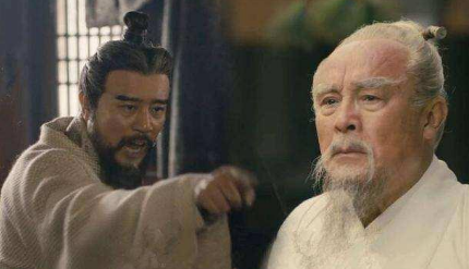 面对曹操的诏令，华佗为什么却迟迟不肯返回？