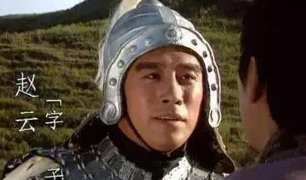 公孙瓒为什么会大方将己方大将赵云借给刘备创业？