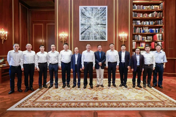 东风董事长亲赴深圳见任正非 华为东风合作或再升级