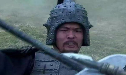 关羽与纪灵、黄忠的对决，为什么没有早早擒拿或斩杀？