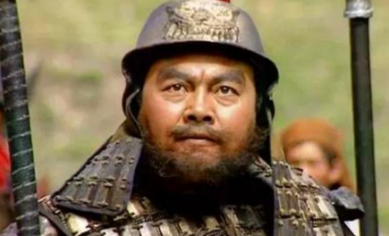 夏侯惇分别对战过五虎上将中的四虎，结局各有什么不同？