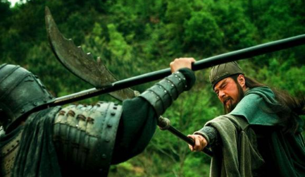 为何关羽和张飞时常战力不对等？只因两人的巅峰期不同