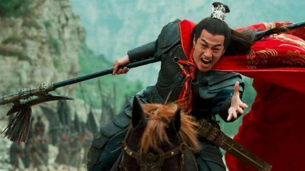 原本不想出战的张飞，又为什么会主动挑战吕布？