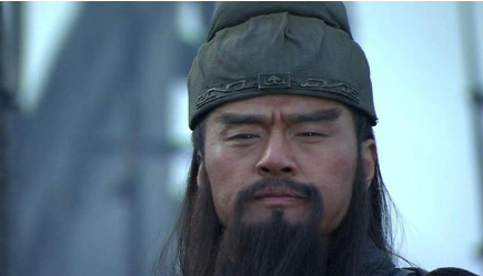 之所以说吕布看不上关羽，主要是因为哪三点原因？