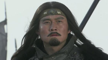 三国中能够斩杀华雄的人，除了关羽，还有哪几个？