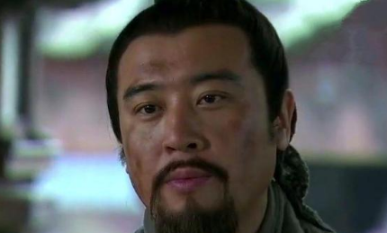 相比于曹操和孙权，刘备是什么时候进入了全盛时期？