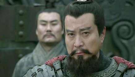 曹操为何不让手下猛将出战华雄？难道是怕打不赢吗？