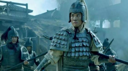 在武功和军事能力两方面，五子良将和五虎上将谁厉害？