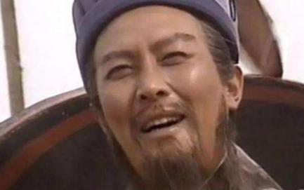 既然诸葛亮会骑马，为什么总是要坐着轮椅去打仗？