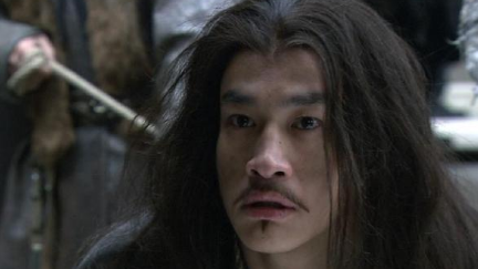 曹操在青梅煮酒论英雄时，为什么不动手杀了刘备？