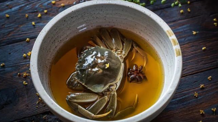 在宋朝众多的美食中，洗手蟹这道菜究竟有什么吃法？