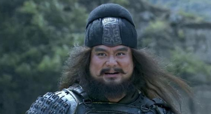 在关羽张飞赵云和吕布马超许褚中，哪种组合最厉害？