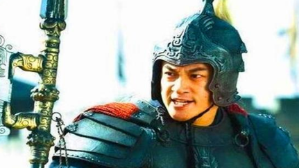 在处理吕布的问题上，为什么曹操会听取刘备的意见？