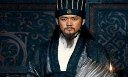 在诸葛亮的五次北伐中，他是如何解决后勤补给难题的？