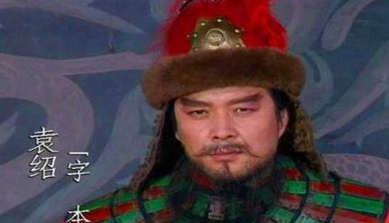 如果颜良、文丑真的有一个人在此，就能斩了华雄吗？