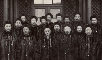 清朝内阁制的历史背景是怎么样的？