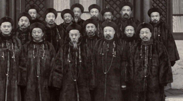 内阁制度是从什么时候开始走向下坡路的？