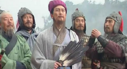 在诸葛亮的第一次北伐中，蜀汉遭受到了多大的损失？