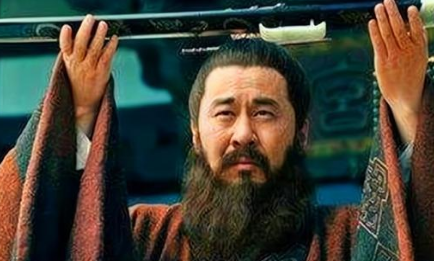 曹操与刘备互相视为英雄，但为何取得的成就如此悬殊？