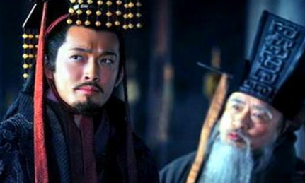 在曹操的一纸书信下，江东群臣为什么纷纷要求投降？