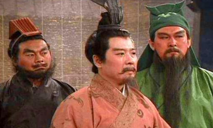 作为刘备手下得力的大将，张飞一生中最爱敬哪些君子？