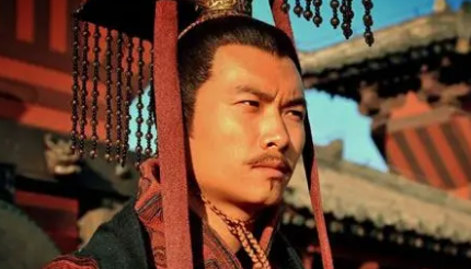 皇帝故事：在历史上魏文帝曹丕与甄姬是什么关系？