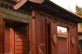 慈宁宫是什么时候建成的？建筑特点是什么？