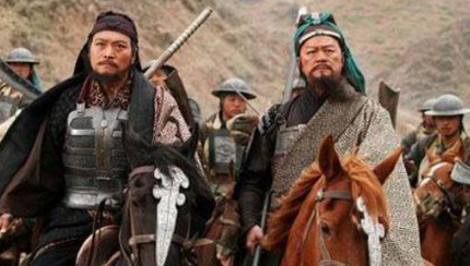 关羽和张飞之前都是什么职业？为何像上了多年战场一样？