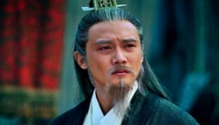 诸葛亮对赵云之死只是哭一下，为何对张苞却是晕厥过去？