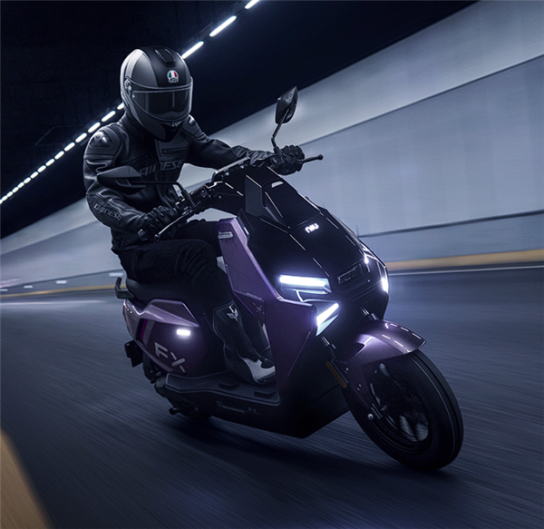 4799元起 小牛FX风速电摩发布:23Ah铅酸电池 极速80km/h