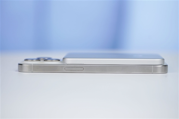 299元完美兼容iPhone 17！小米金沙江磁吸充电宝图赏