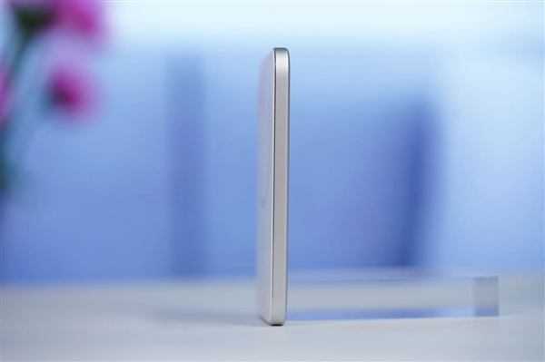 299元完美兼容iPhone 17！小米金沙江磁吸充电宝图赏