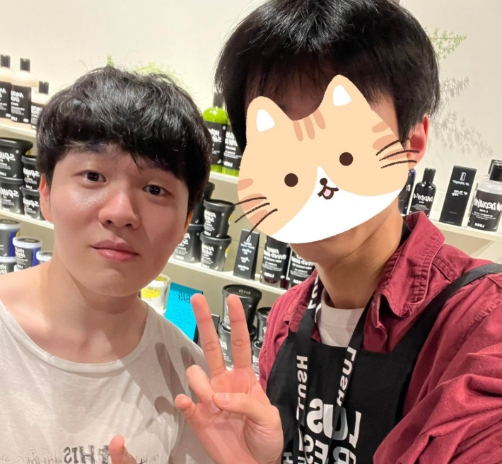 小红书网友分享在韩国偶遇Rookie：Rookie透露来韩国集训打训练赛