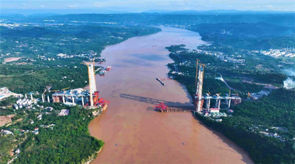 253米！世界最高双联主塔在渝封顶