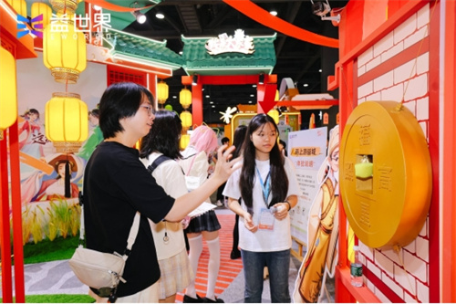 古风展台联动 IP：打造沉浸式国风穿越场景