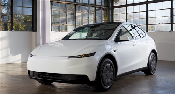 博主锐评廉价版Model Y：感觉特斯拉就一句 买个车哪那么多戏