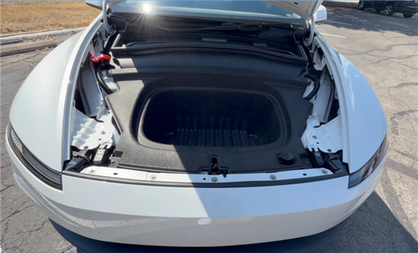 博主锐评廉价版Model Y：感觉特斯拉就一句 买个车哪那么多戏