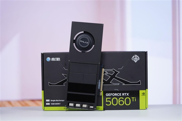 史上唯一单槽 2cm极致超薄！影驰RTX 5060 Ti无双MAX图赏