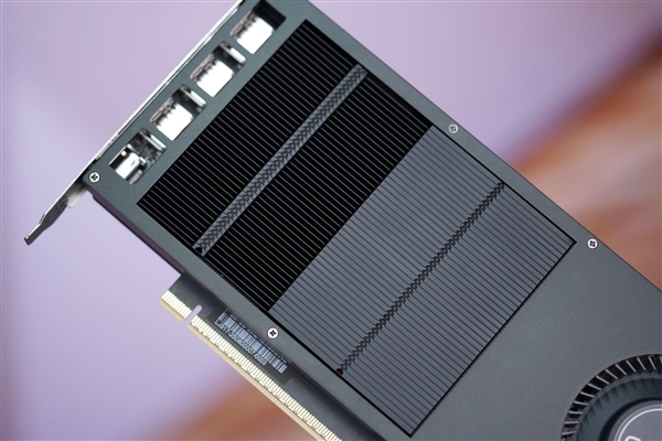 史上唯一单槽 2cm极致超薄！影驰RTX 5060 Ti无双MAX图赏