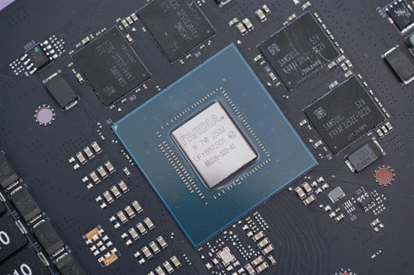 史上唯一单槽 2cm极致超薄！影驰RTX 5060 Ti无双MAX图赏