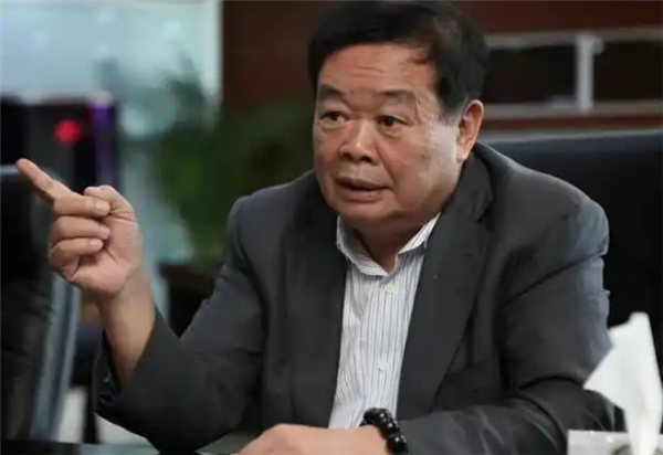 曹德旺回应做慈善慷慨但对员工苛刻：用的是个人的钱 不是公司的钱