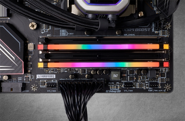 价格比DDR5还贵 三星等大厂已无法回头：DDR4内存还得涨价至少2年
