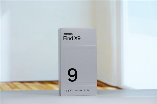 7025mAh超大电池！OPPO Find X9图赏