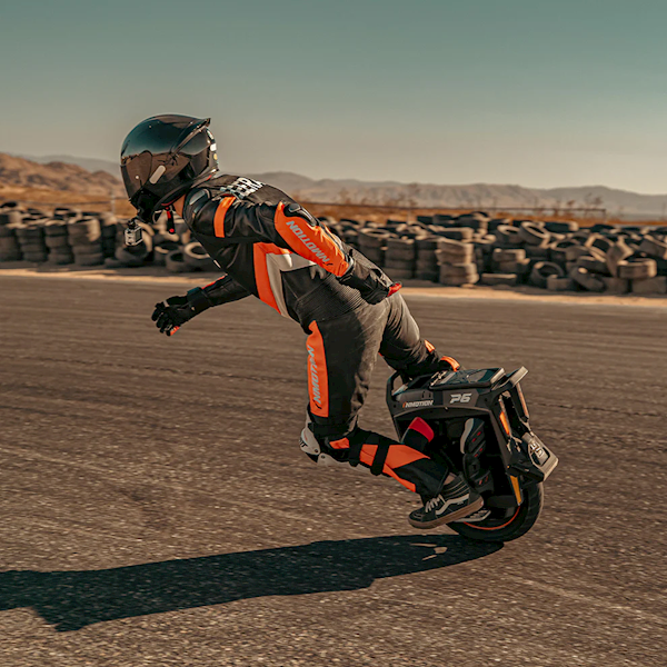 极速狂飙150km/h！最强悍的独轮平衡车InMotion P6发布