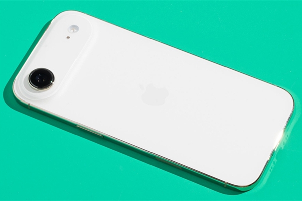 国行版iPhone Air eSIM实测：下载速度和实体SIM卡一样快