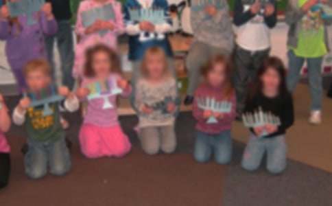 幼儿园中班美术《为妈妈制作心愿卡》教案