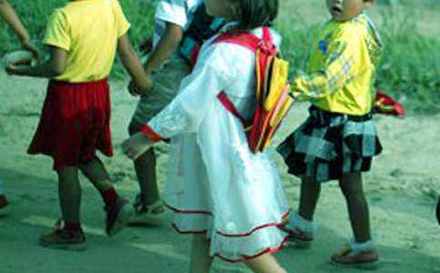 小学生交通安全活动教案（精选13篇）