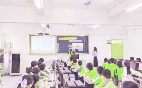 人教版六上《青山不老》教学设计