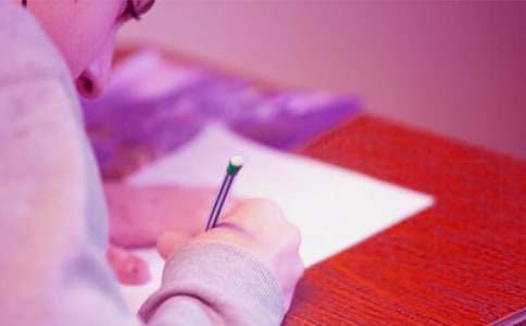 自考生是什么意思？